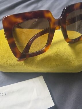 Havana Gucci Logo Squared Sunglasses